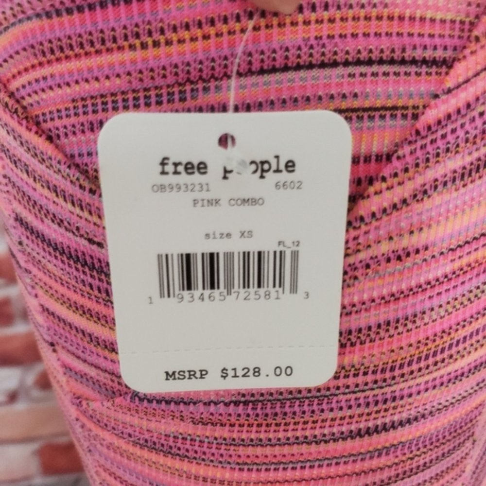 Free People Roll Out Compression Leggings XS NWT - Picture 7 of 7